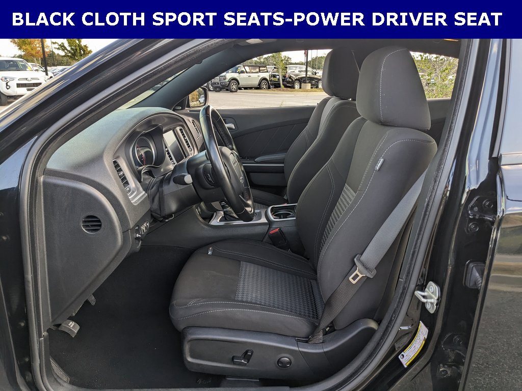 2023 Dodge Charger SXT photo 3