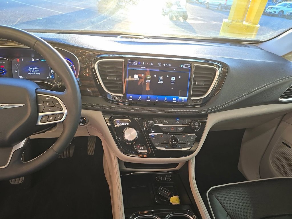 Used 2022 Chrysler Pacifica Hybrid Limited Hybrid Limited FWD