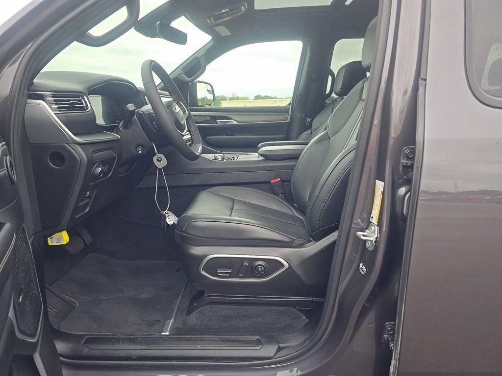 Used 2026 Jeep Grand Wagoneer 4x2