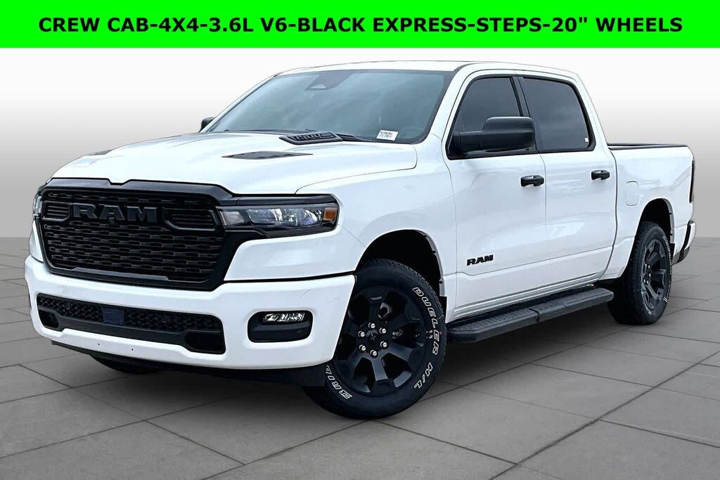 New 2026 Ram 1500 EXPRESS CREW CAB 4X4 5'7 BOX Pickup