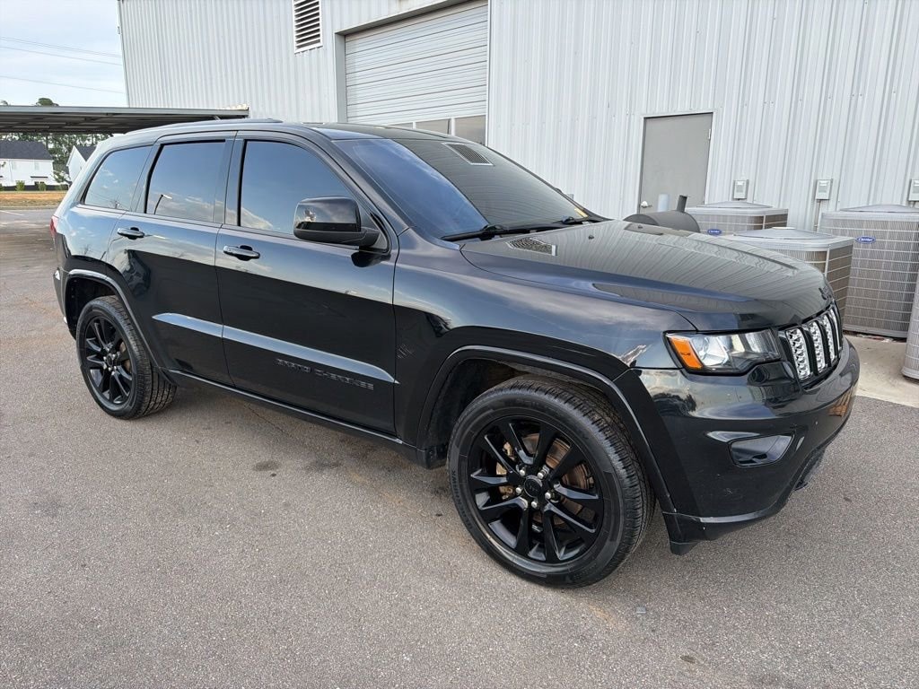 Used 2017 Jeep Grand Cherokee Altitude Altitude 4x2 *Ltd Avail*
