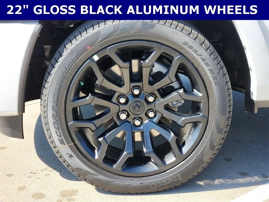 New 2026 Ram 1500 LIMITED CREW CAB 4X4 5'7 BOX Pickup