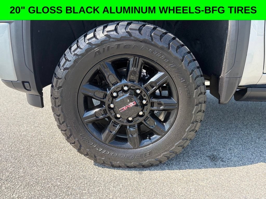 Used 2026 GMC Sierra 2500HD AT4 4WD Crew Cab 159 AT4