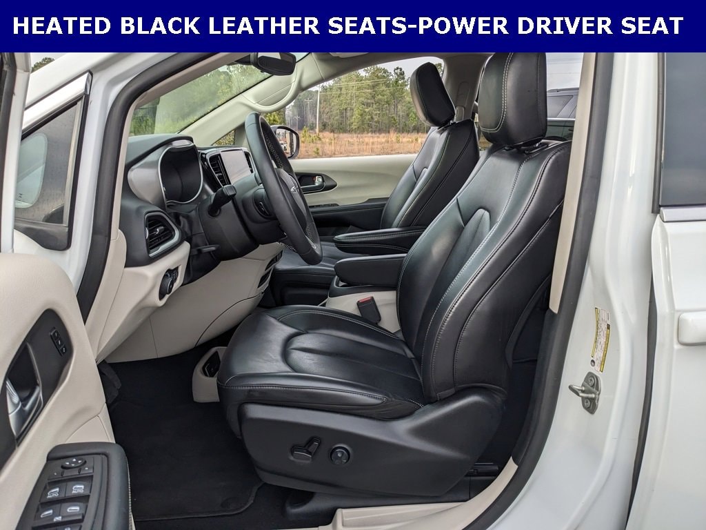 Used 2023 Chrysler Pacifica Touring L Touring L FWD