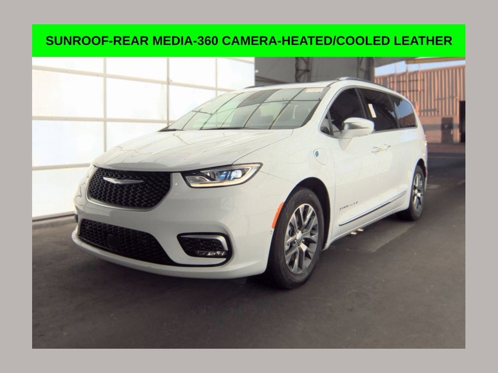 2024 Chrysler Pacifica PHEV Pinnacle