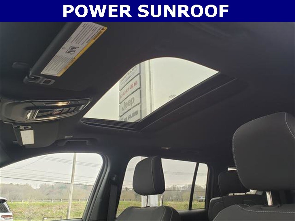 New 2025 Jeep Grand Cherokee L LAREDO X 4X2 Sport Utility