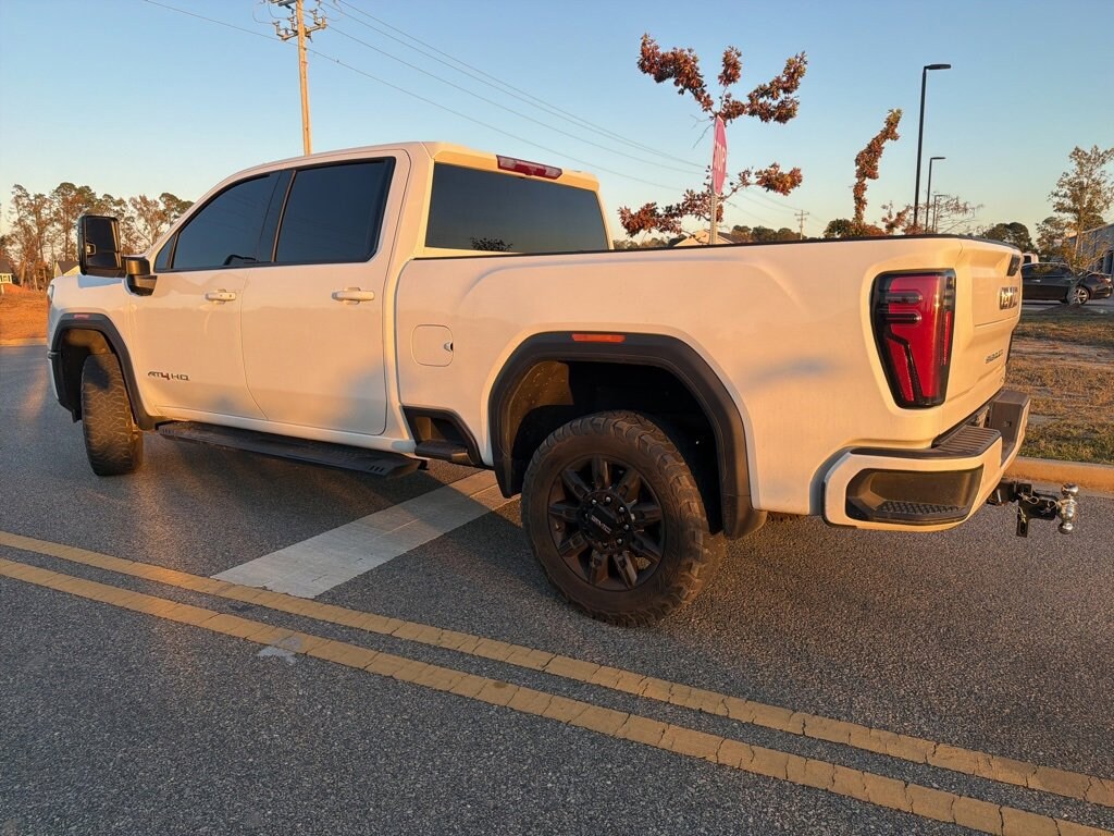 Used 2024 GMC Sierra 2500HD AT4 4WD Crew Cab 159 AT4