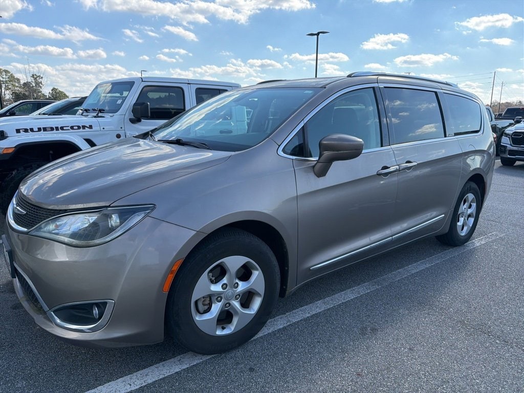 Used 2017 Chrysler Pacifica Touring-L Plus Touring-L Plus FWD