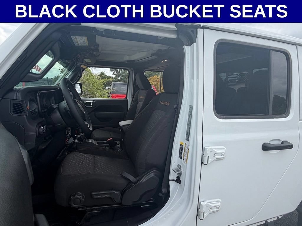 Used 2025 Jeep Gladiator Mojave Mojave 4x4