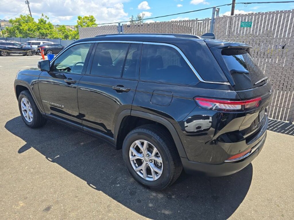 Used 2022 Jeep Grand Cherokee Limited Limited 4x2