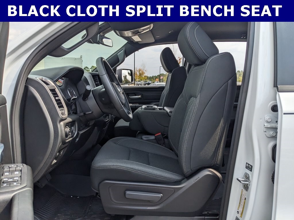 2025 Ram 1500 Warlock photo 4