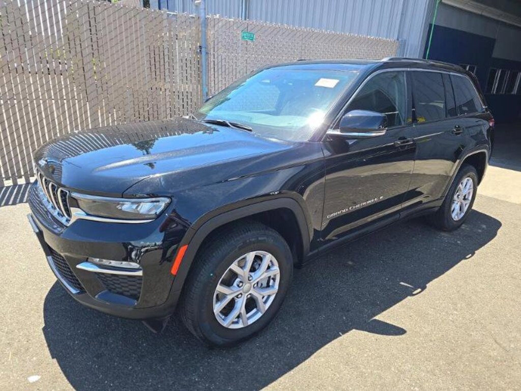 Used 2022 Jeep Grand Cherokee Limited Limited 4x2
