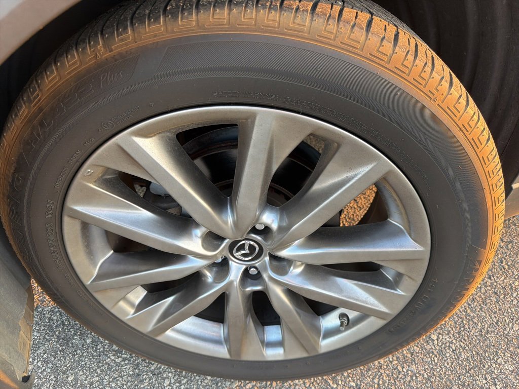 2018 Mazda CX-9 Signature photo 4