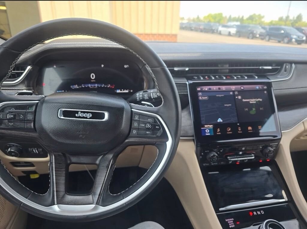 Used 2025 Jeep Grand Cherokee Limited Limited 4x4