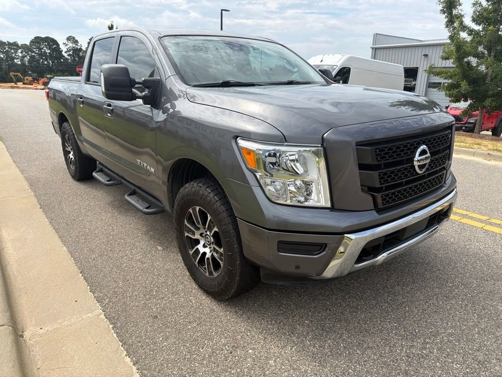 Used 2022 Nissan Titan SV 4x4 Crew Cab SV