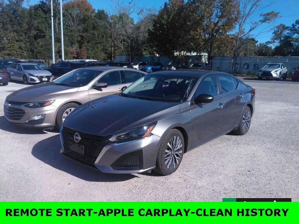 Used 2024 Nissan Altima 2.5 SV Sedan