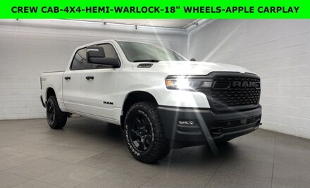 2026 Ram 1500 WARLOCK CREW CAB 4X4 5'7 BOX Pickup