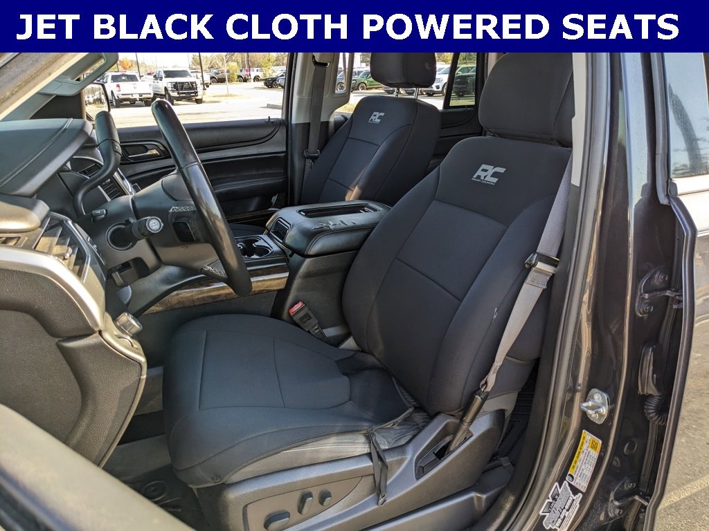 2017 Chevrolet Tahoe LS photo 3