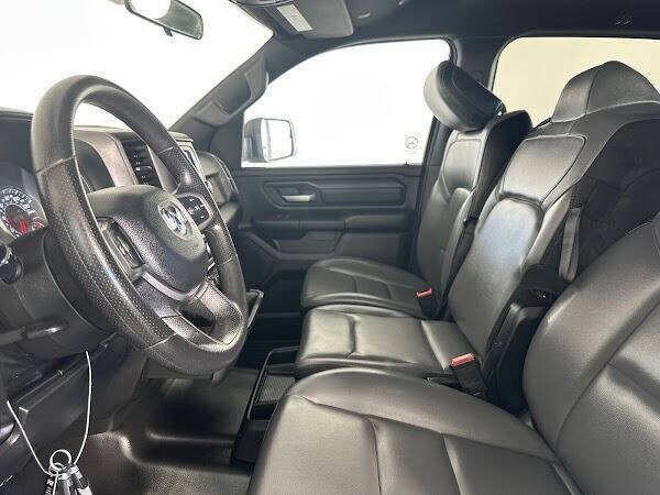 2023 Ram 1500 Tradesman photo 3