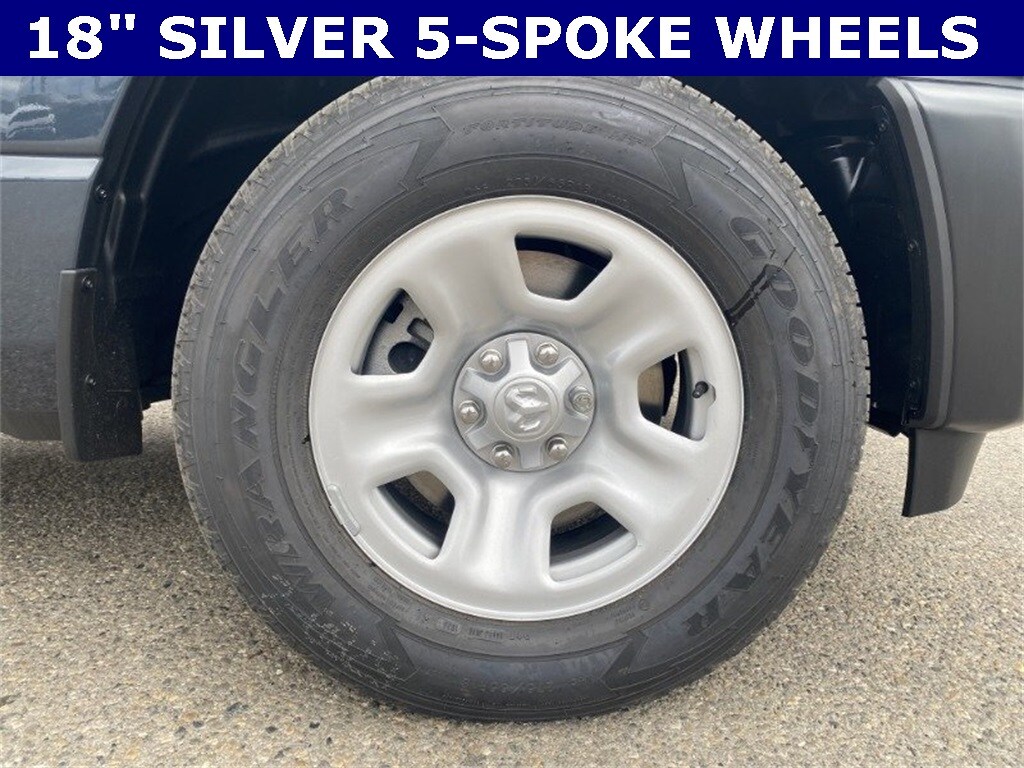 2025 Ram 1500 Tradesman photo 2