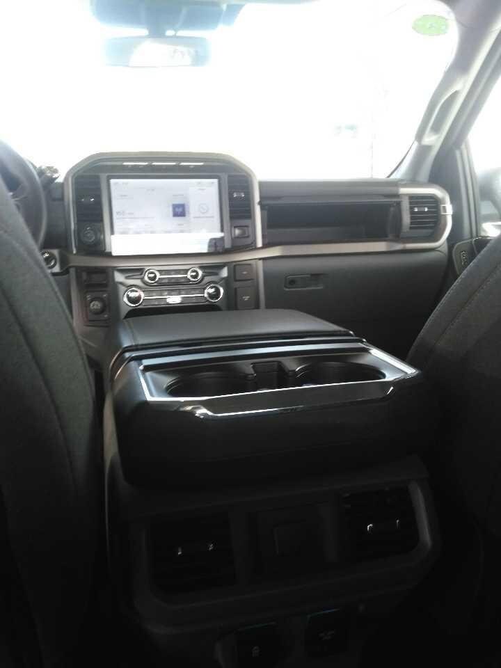 2024 Ford F-150 XLT photo 2