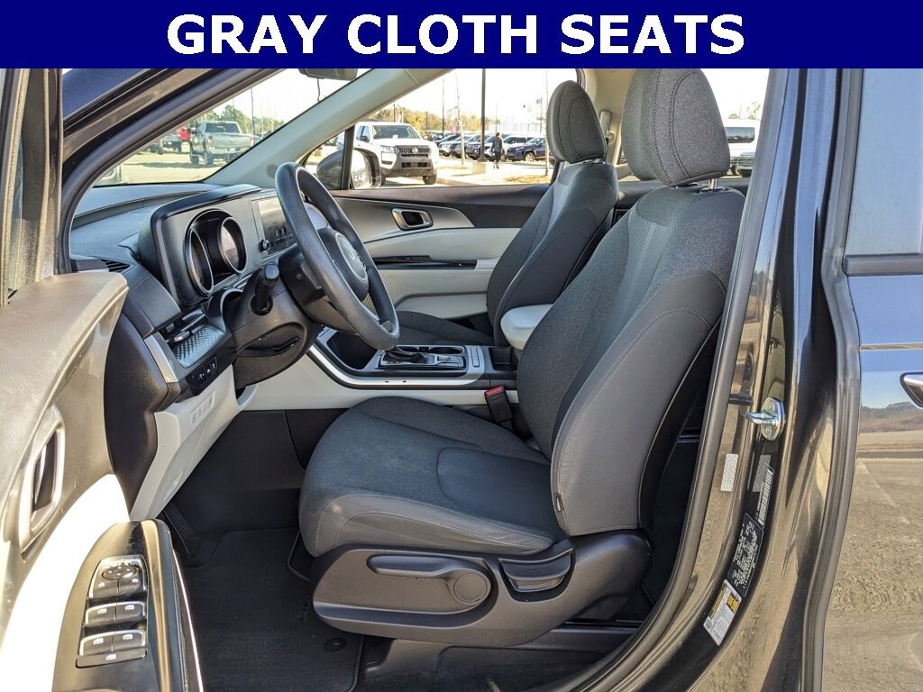 Used 2022 Kia Carnival LX LX FWD