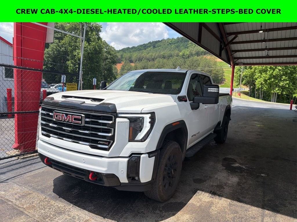 Used 2025 GMC Sierra 2500HD AT4 4WD Crew Cab 159 AT4