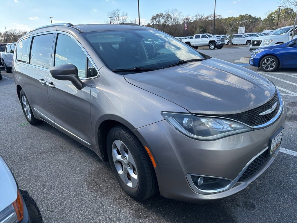 Used 2017 Chrysler Pacifica Touring-L Plus Touring-L Plus FWD