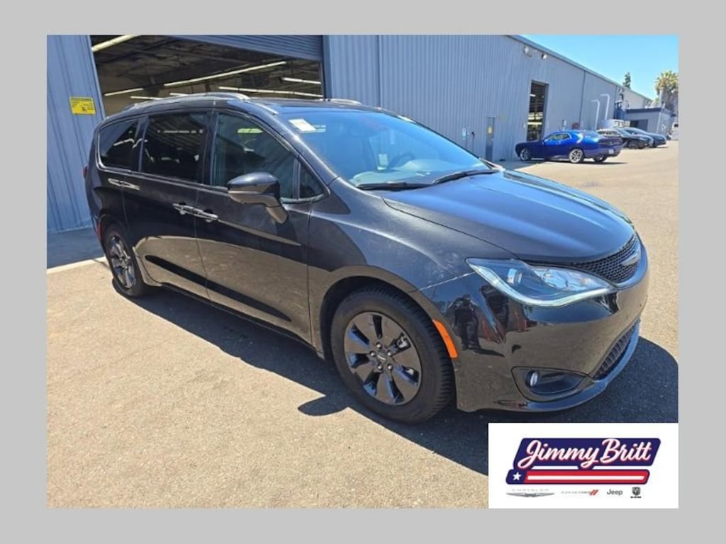 Used 2020 Chrysler Pacifica Hybrid Limited 35th Anniversary Hybrid Limited 35th Anniversary FWD *Ltd Avail*