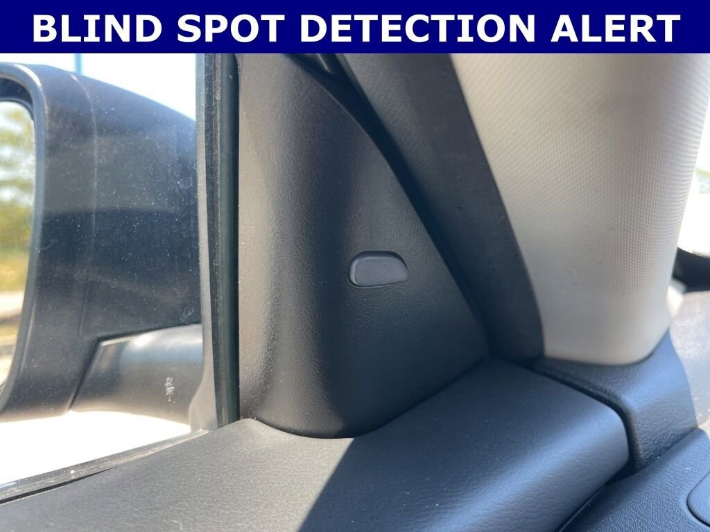 Used 2024 Nissan Altima 2.5 SV Sedan