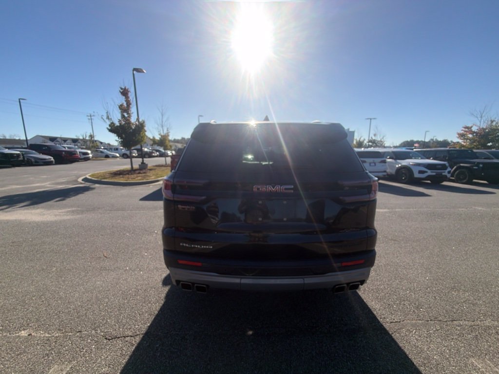 Used 2024 GMC Acadia FWD Elevation FWD Elevation
