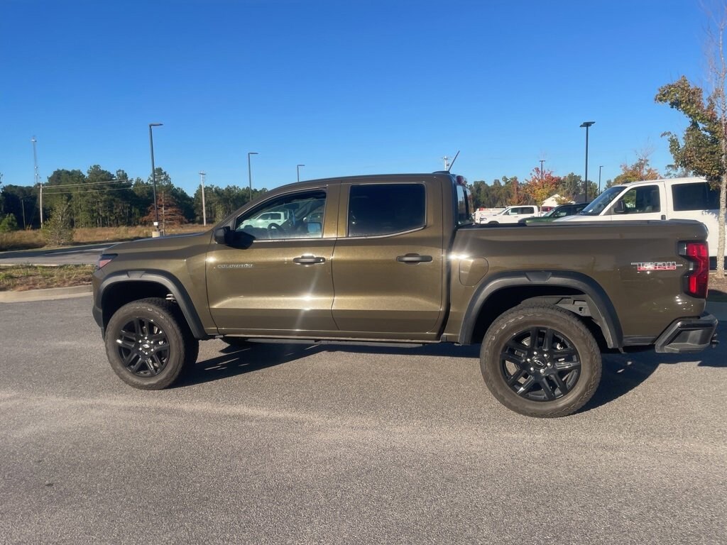 Used 2023 Chevrolet Colorado 4WD Trail Boss 4WD Crew Cab Trail Boss