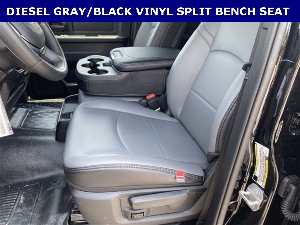 New 2026 Ram 3500 TRADESMAN CREW CAB 4X4 8' BOX Pickup