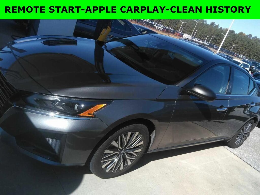 Used 2024 Nissan Altima 2.5 SV Sedan