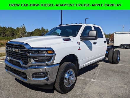 2026 Ram 3500 Chassis Cab TRADESMAN CREW   4X2 60' CA Pickup