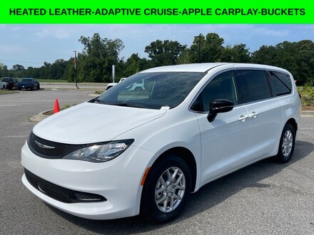 2027 Chrysler Pacifica LX Passenger Van