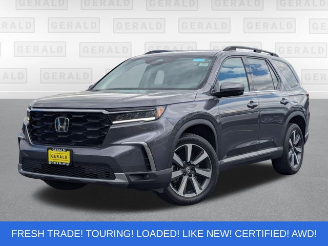 2023 Honda Pilot Touring AWD's photo