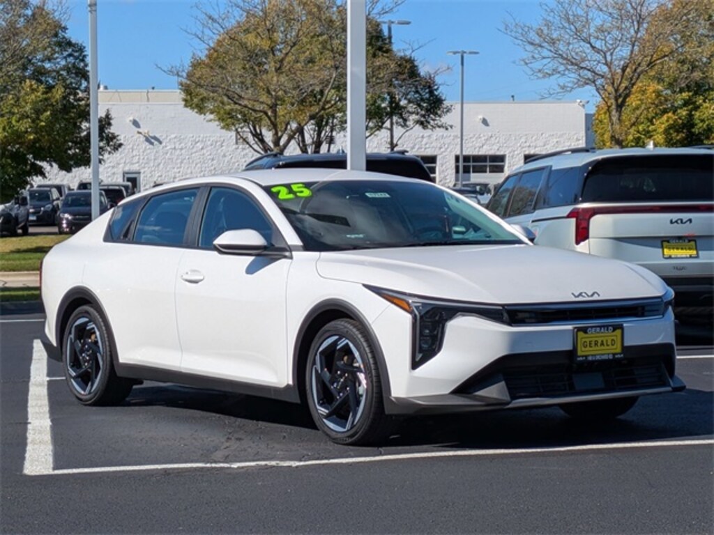 Used 2025 Kia K4 EX Sedan