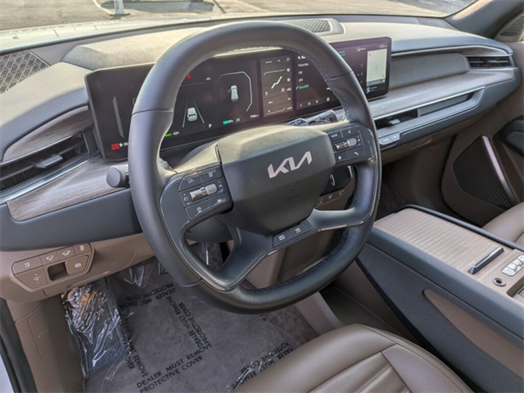 Certified 2024 Kia EV9 Land SUV