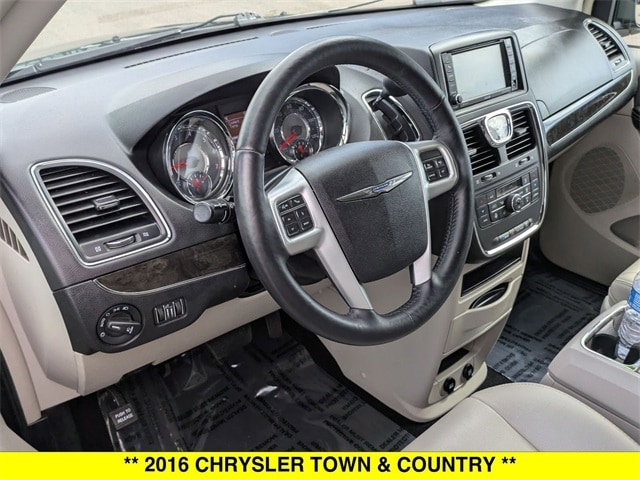 Used 2016 Chrysler Town & Country Touring with VIN 2C4RC1BG6GR207152 for sale in North Aurora, IL