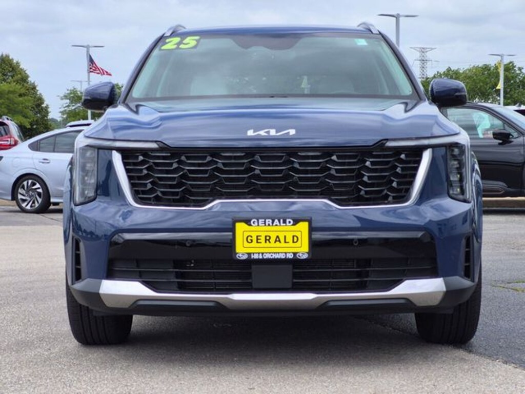 Used 2025 Kia Sorento S SUV