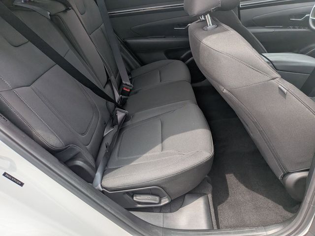 2023 Hyundai Tucson SE - Photo 23