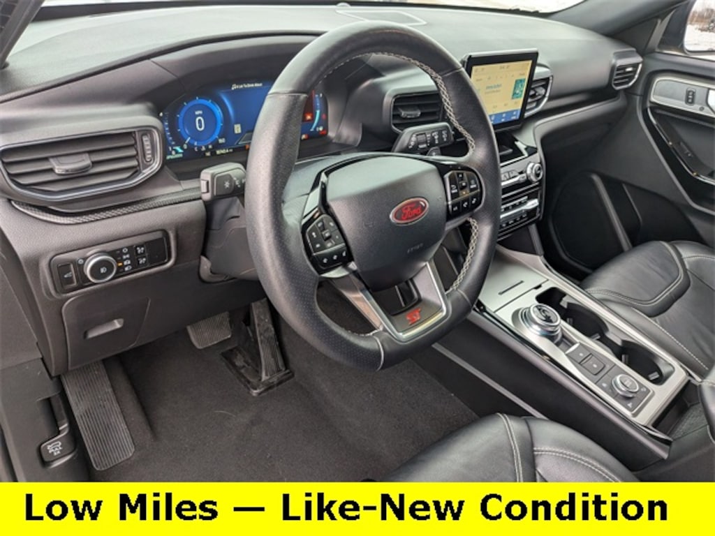 Used 2024 Ford Explorer ST SUV