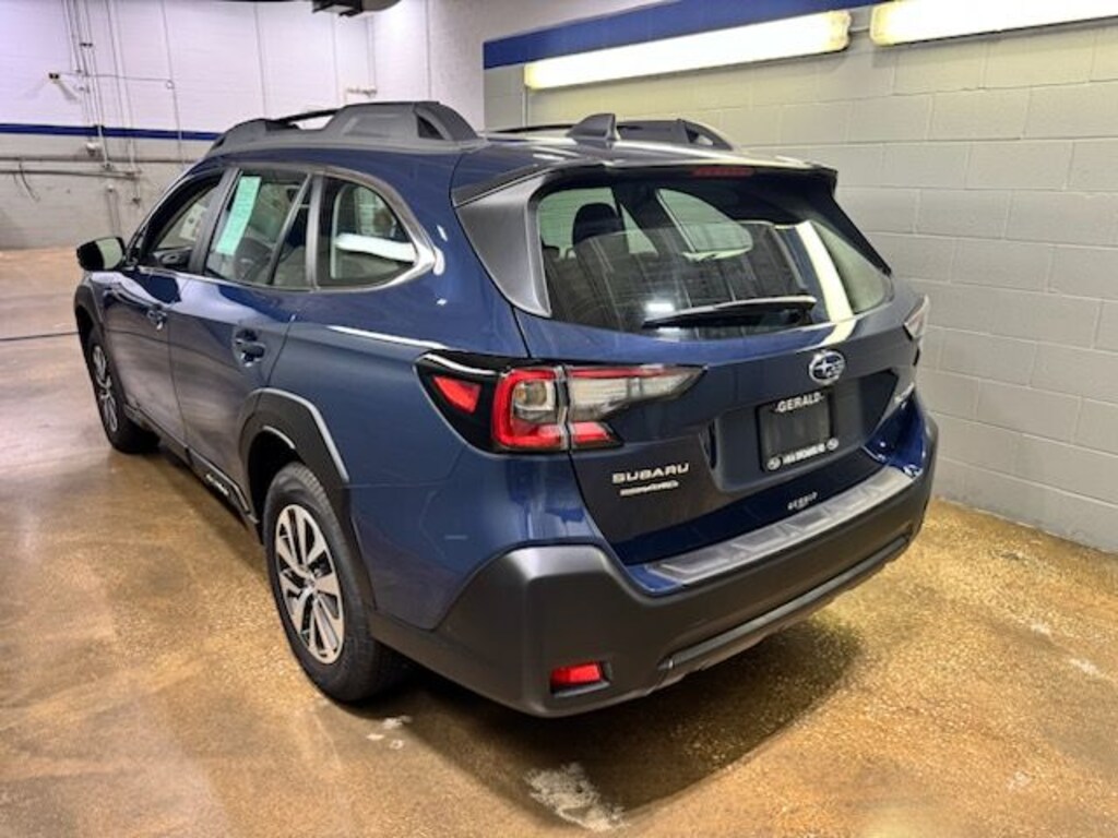 Certified 2025 Subaru Outback Base SUV
