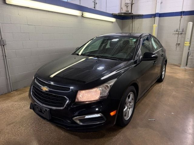 Used 2016 Chevrolet Cruze Limited 1LT with VIN 1G1PE5SB0G7227114 for sale in North Aurora, IL