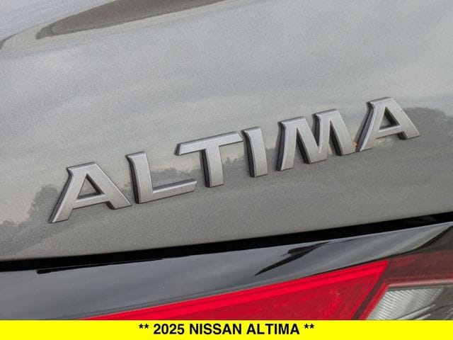 2025 Nissan Altima S - Photo 25