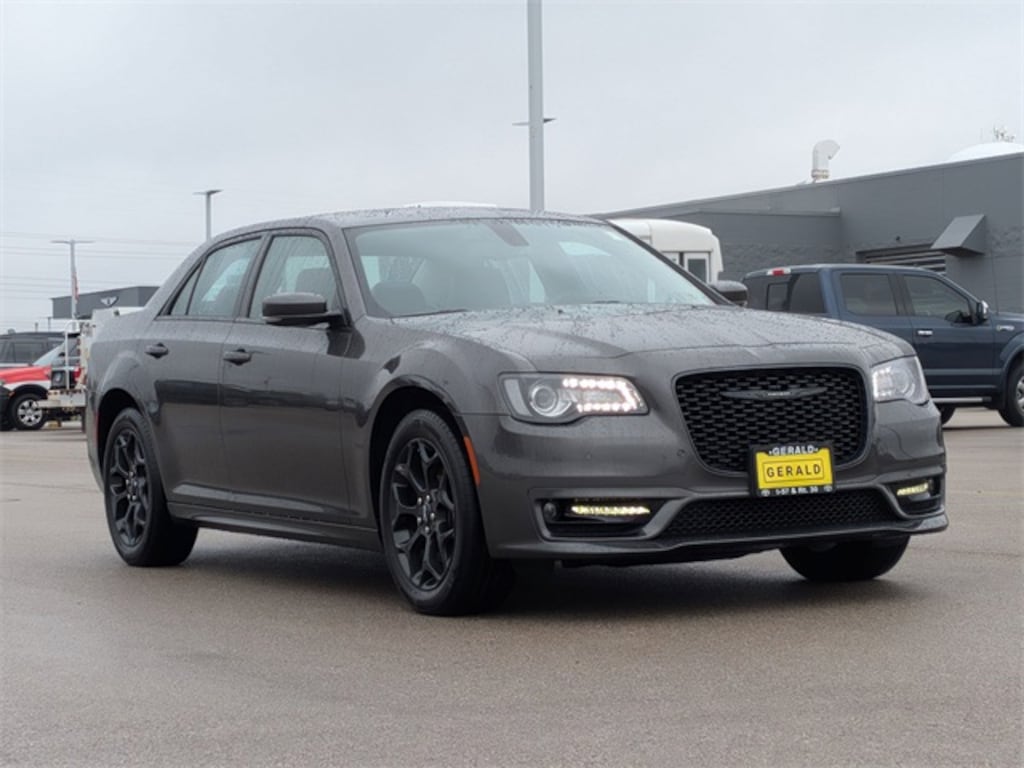 Used 2023 Chrysler 300 Touring L Sedan