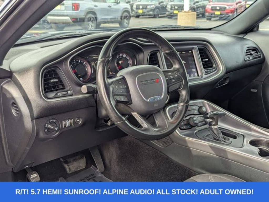 Used 2017 Dodge Challenger R/T Coupe