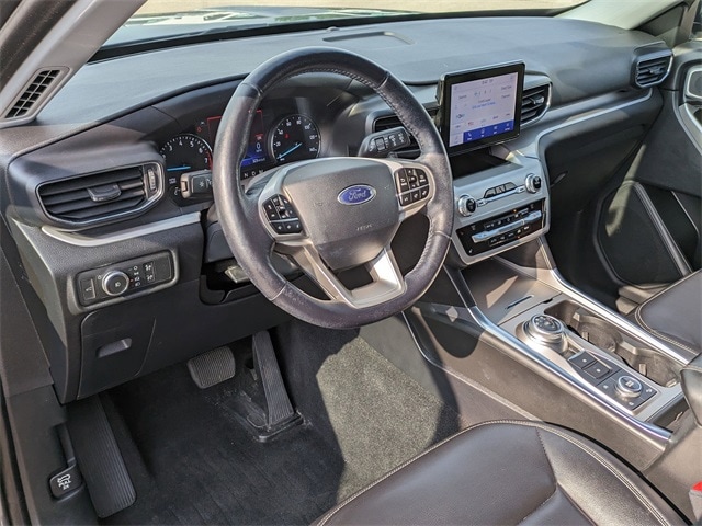 Used 2021 Ford Explorer XLT with VIN 1FMSK8DH9MGA13162 for sale in North Aurora, IL