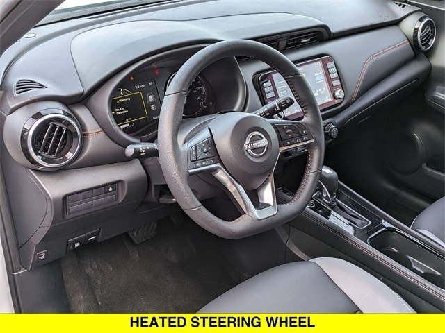 Certified 2024 Nissan Kicks SR with VIN 3N1CP5DV5RL500069 for sale in North Aurora, IL